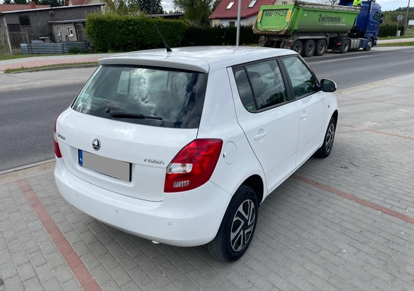 Skoda Fabia cena 18900 przebieg: 211000, rok produkcji 2014 z Nidzica małe 254